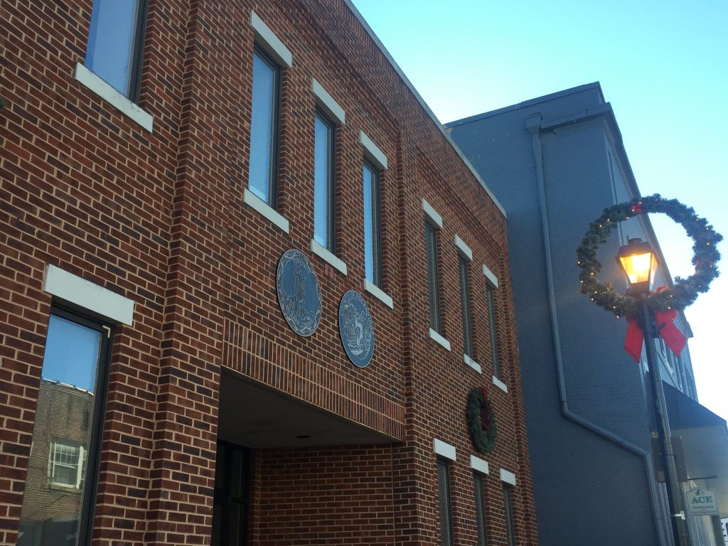 Lexington City Council keeps one incumbent, brings in two fresh faces