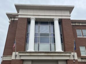 Front view of the Rockbridge County Courthouse inLexington where the 25th Judicial Circuit Court of Virginia is located.